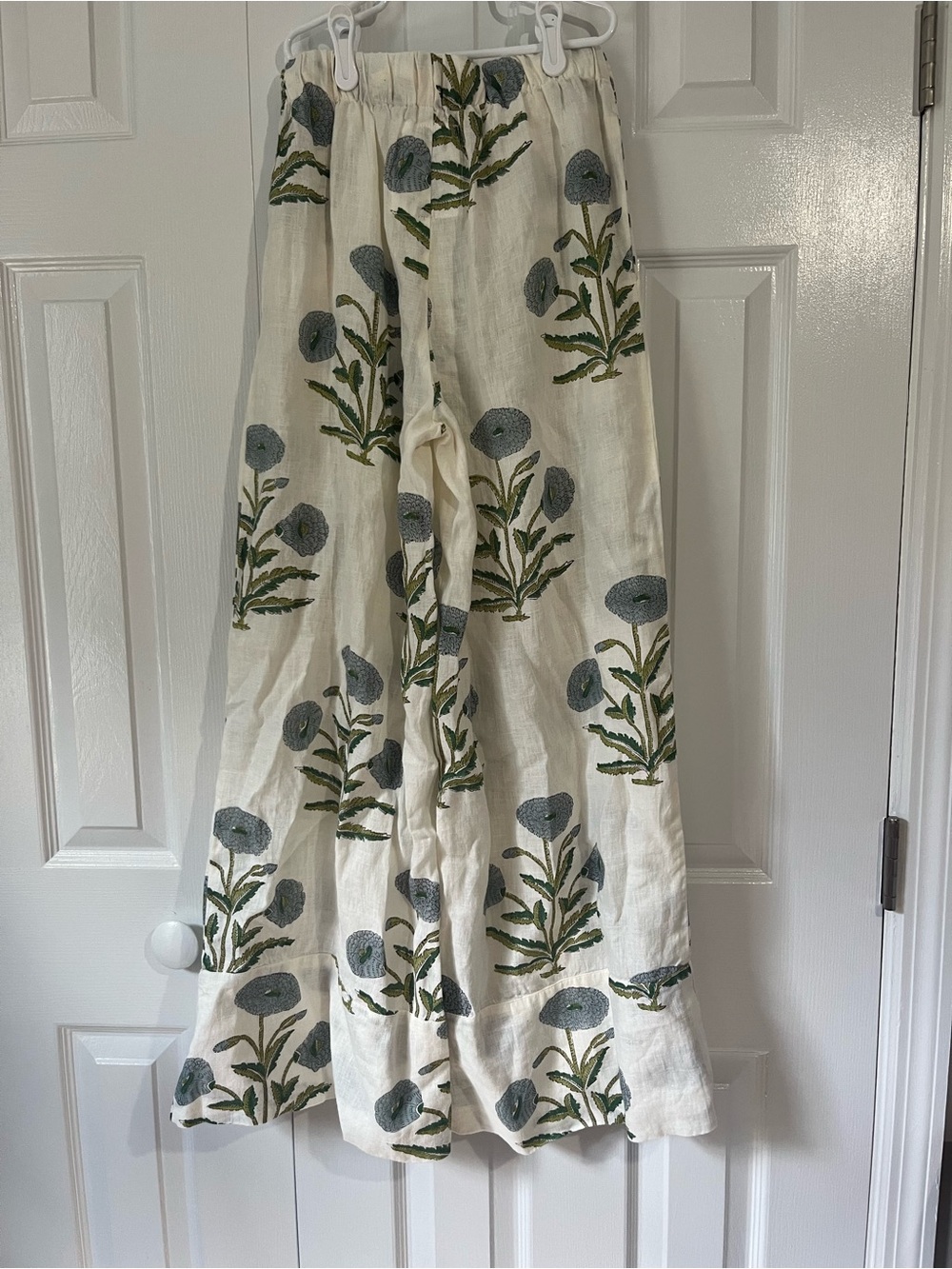 Maison Marigold Wide-Leg Linen Pants with a Green and Blue Floral Print - Picture 8 of 10